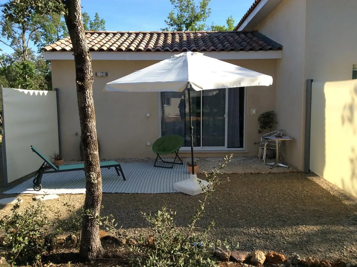 Bed & Breakfast Bed and Breakfast Au Petit Bueix Sillans-la Cascade